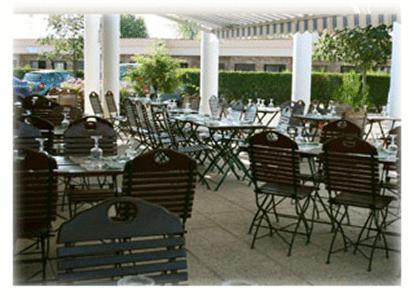 Hotel Les Colonnes Strasbourg Zenith Eckbolsheim Exterior foto