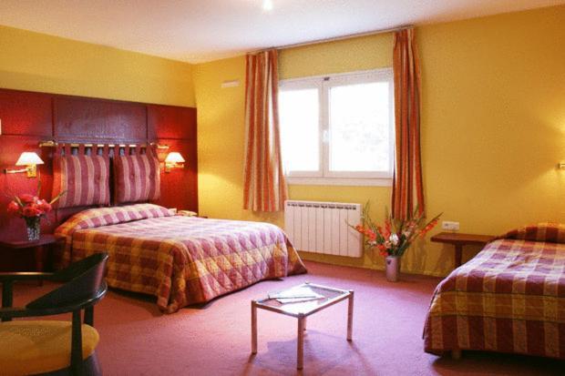 Hotel Les Colonnes Strasbourg Zenith Eckbolsheim Habitación foto