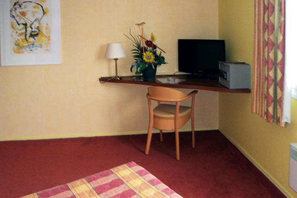 Hotel Les Colonnes Strasbourg Zenith Eckbolsheim Habitación foto